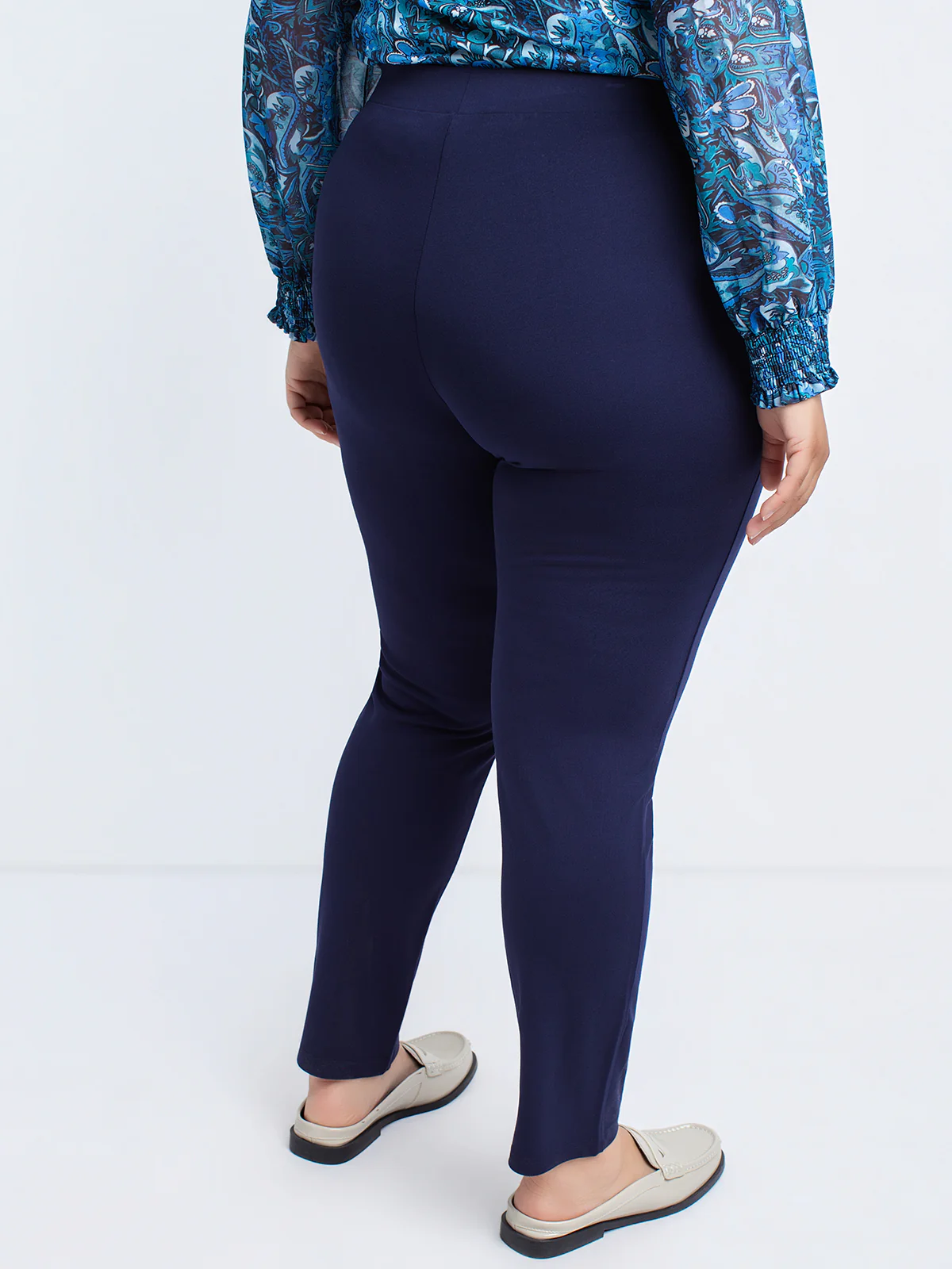 Pantalon ajusté à enfiler - Image 7