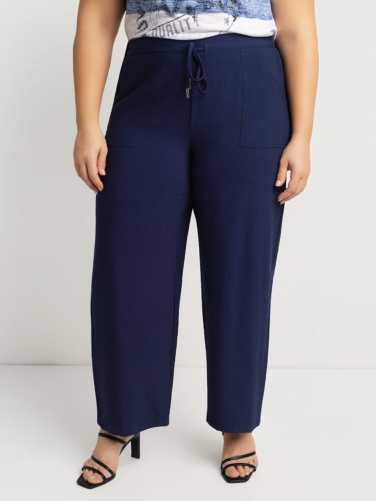 Pantalon droit décontracté à enfiler - Petite - Image 6