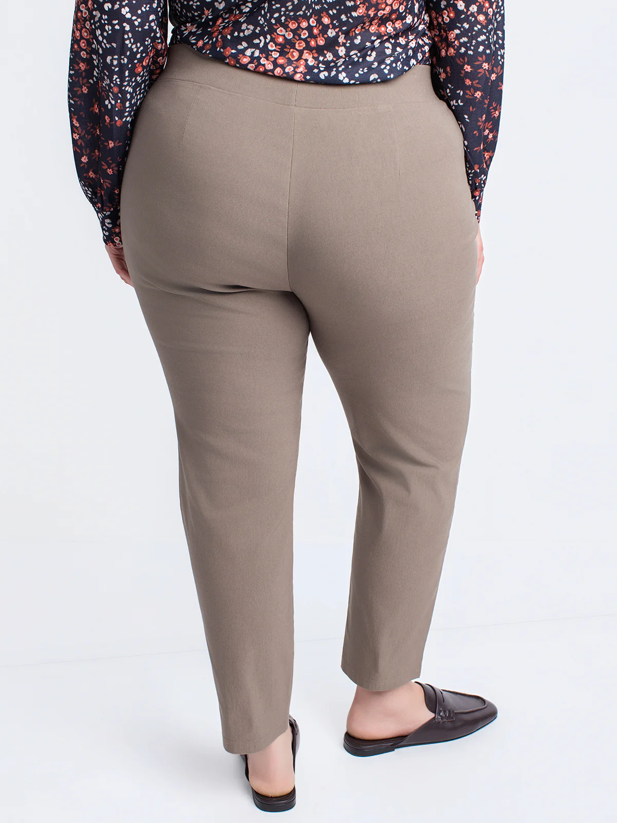 Pantalon étroit ajusté à enfiler - Petite - Image 15