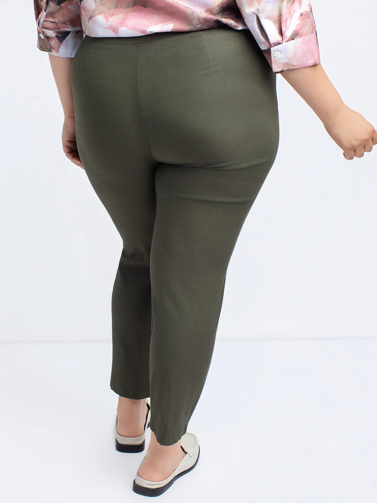Pantalon étroit ajusté à enfiler - Petite - Image 18